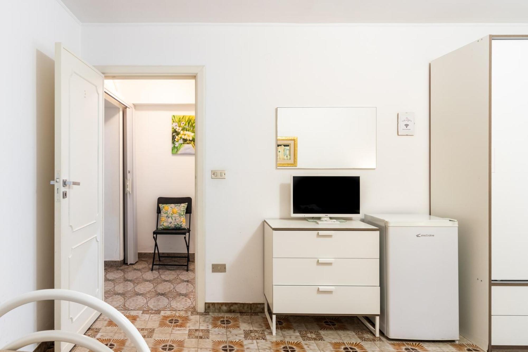 Le Torrette Rooms And Apartments アヴォラ エクステリア 写真
