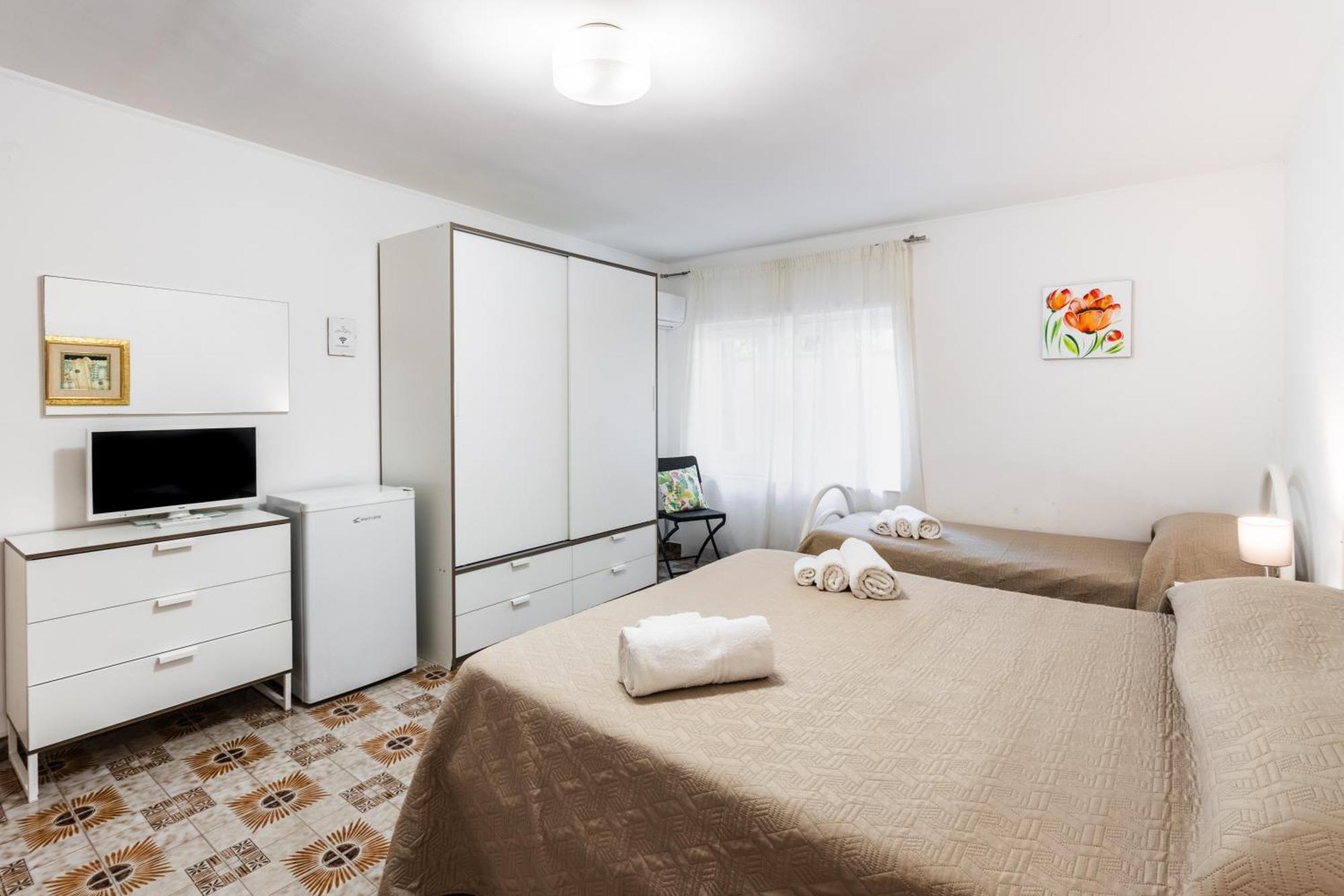 Le Torrette Rooms And Apartments アヴォラ エクステリア 写真