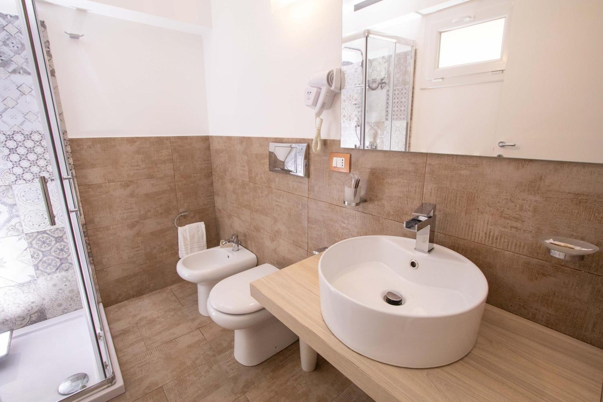 Le Torrette Rooms And Apartments アヴォラ エクステリア 写真
