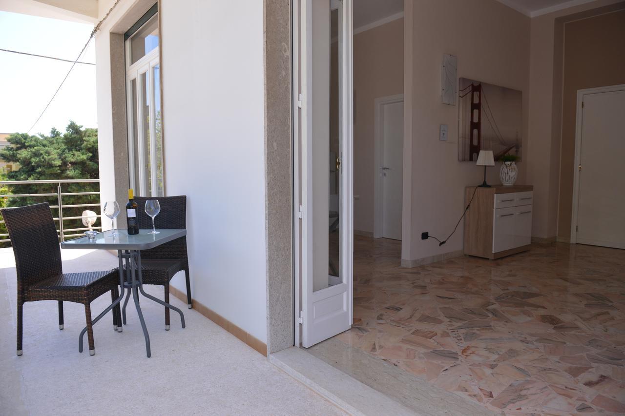 Le Torrette Rooms And Apartments アヴォラ エクステリア 写真